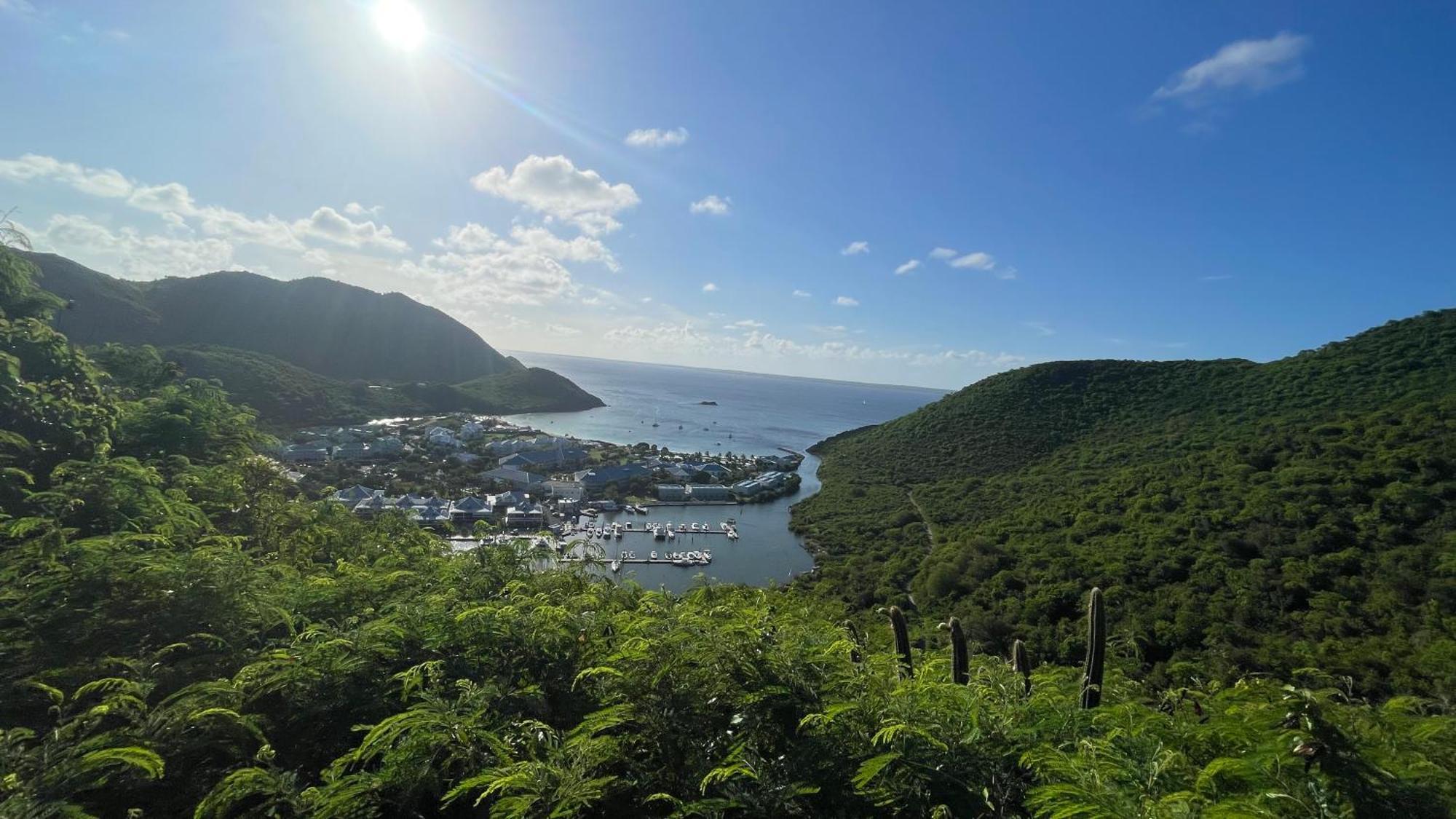 Island Escape, Marina Paradise & Beach Adventures Cul de Sac Extérieur photo